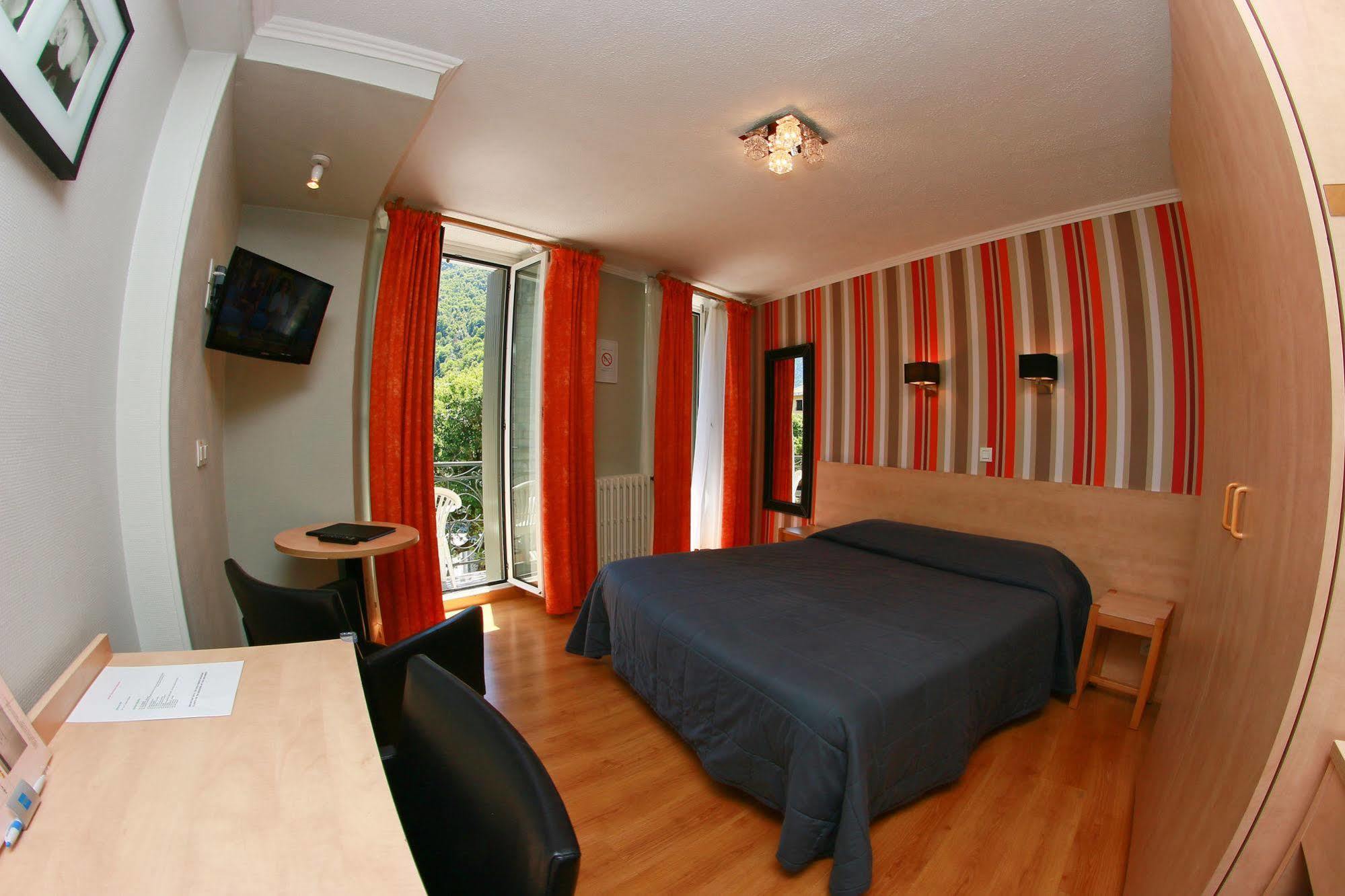 Hôtel Panoramic Bagneres-de-Luchon Exterior foto